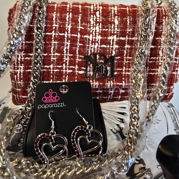 🌹Badgley Mischka Red Tweed Bag with Accessories🌹 - Picture 4 of 7